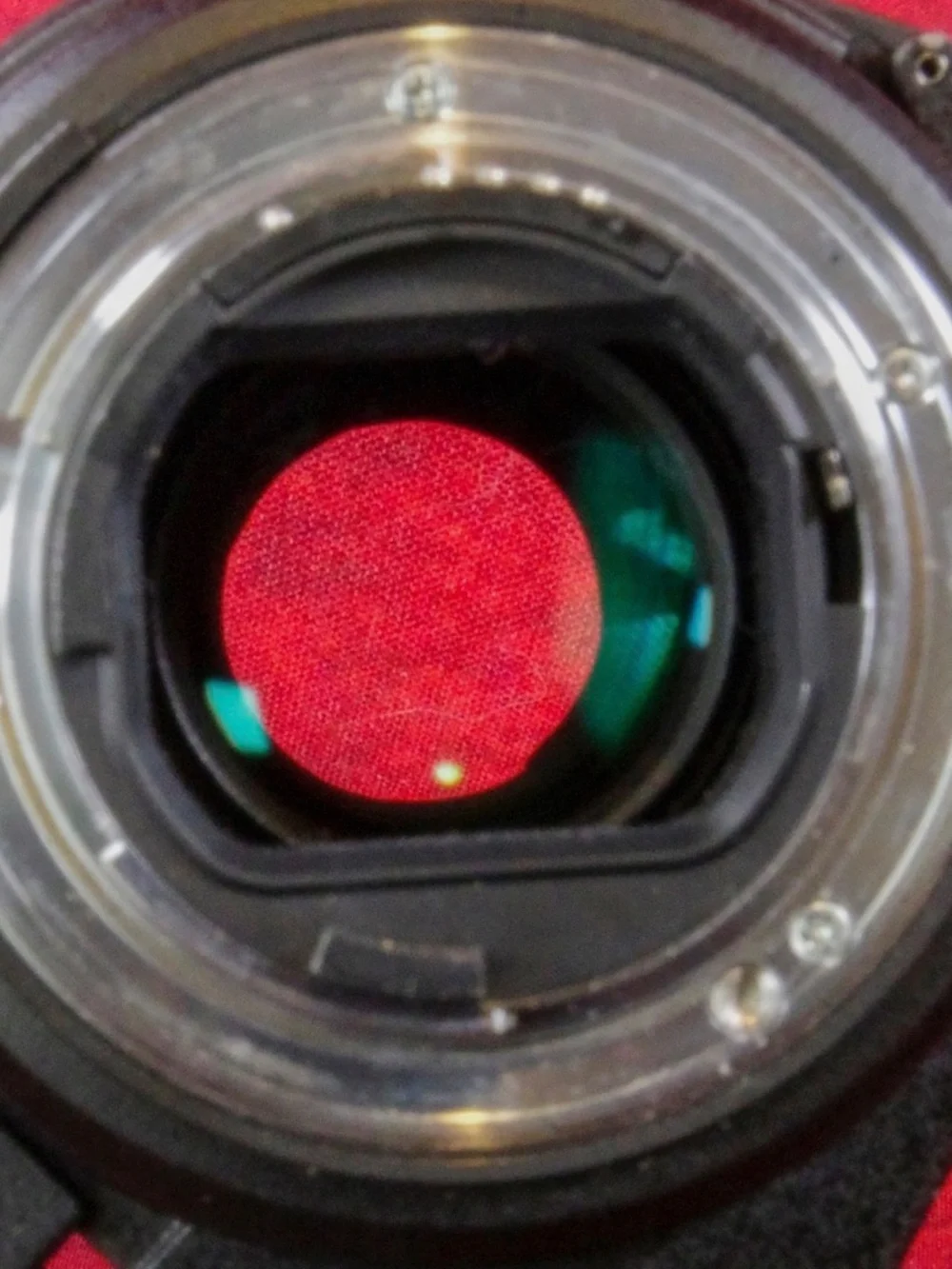 Tamron SP AF 180mm Macro f/3.5 -w/Hood and Tripod Foot-Nikon Mount